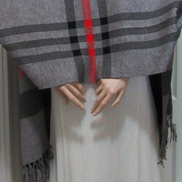 New Reversible Shawls /Cape -sleeves- good quality - Picture 6 of 6